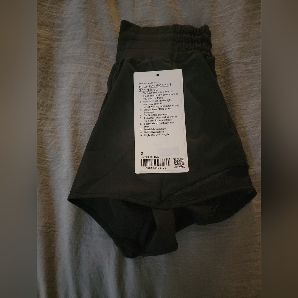 Lululemon hotty hot HR size 2, 2.5 inch